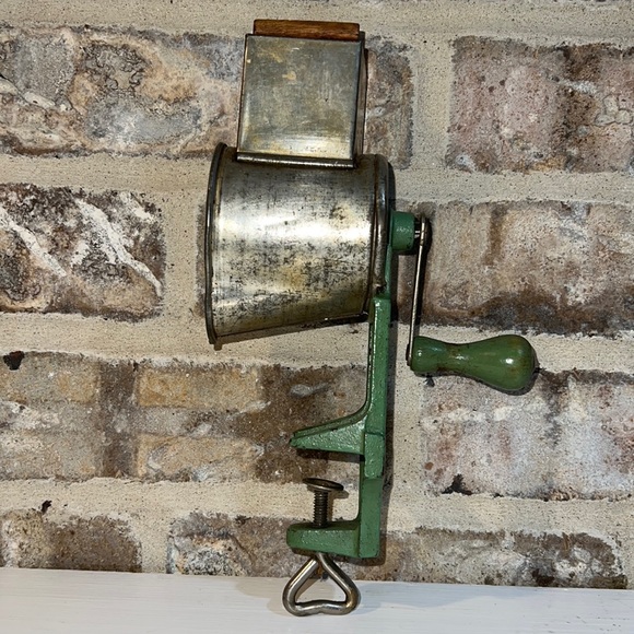 Kitchen Vintage Green Lorraine Metal Mfg Co Food Grater New York Ny